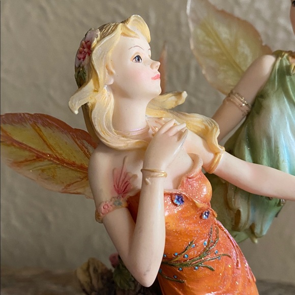 🧚♀️Rare🧚♀️Faerie Glen🧚♀️Amorflutter Figurine - Picture 6 of 10